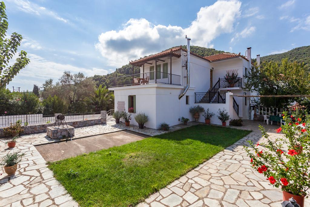 Smaragdi Rooms And Studios Skopelos Exterior foto