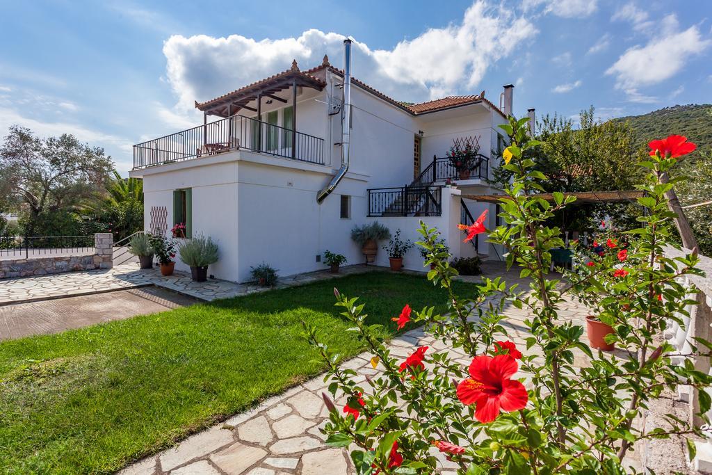 Smaragdi Rooms And Studios Skopelos Exterior foto